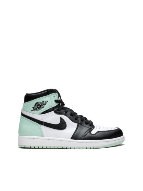 靴 Nike Air Jordan 1 High OG Green Glow Air Jordan 1 High OG 'Green Glow' (DZ5485-130) release date