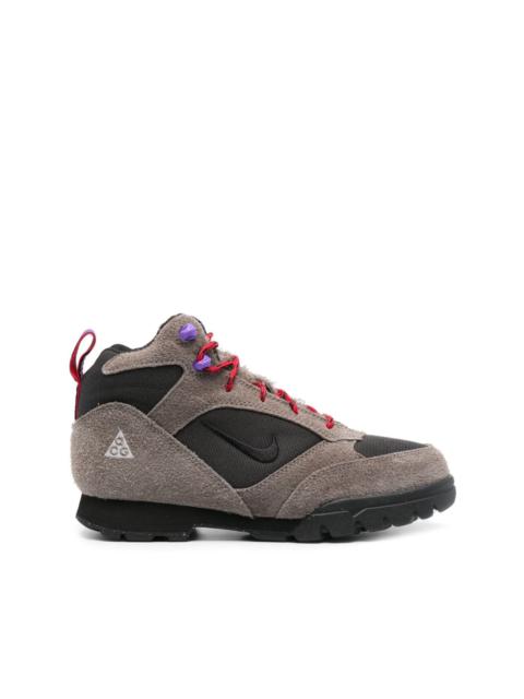 Nike ACG Torre Mid waterproof sneakers