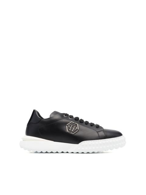 logo-plaque low-top sneakers