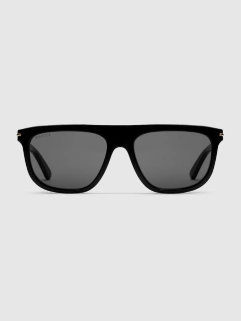 Oval frame sunglasses