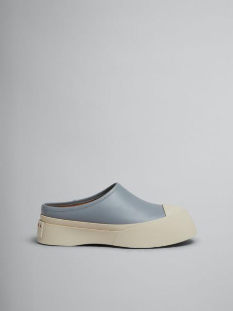 GREY LEATHER PABLO SABOT