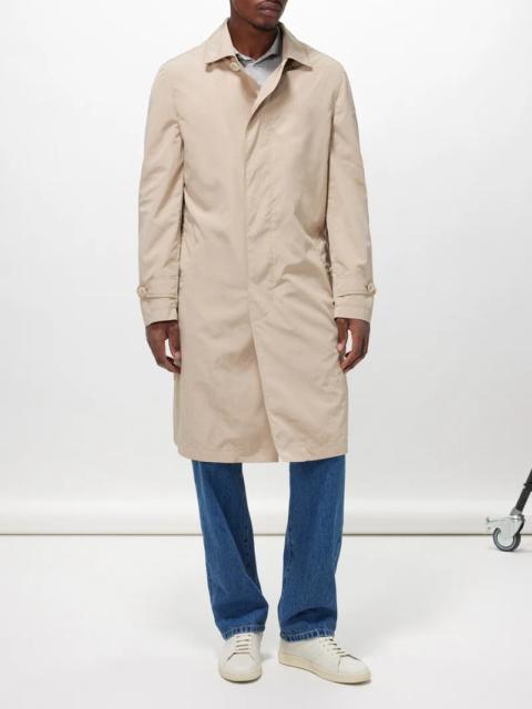 Concealed-front overcoat