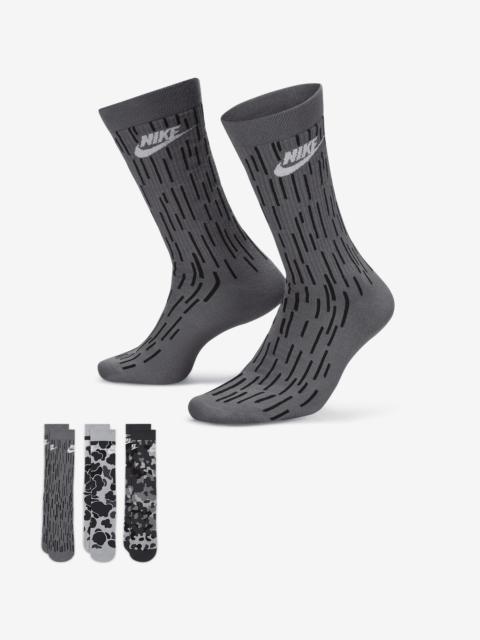 Nike Nike Everyday Essential Crew Socks (3 Pairs)