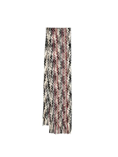 zigzag-print wool scarf