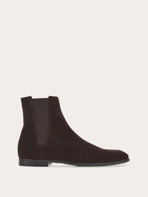 Chelsea boot