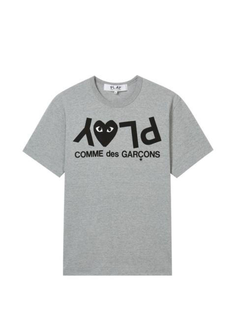 Comme des Garçons PLAY logo T-shirt