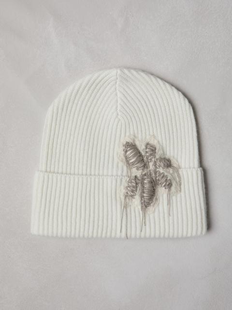 Cashmere rib knit beanie with precious flower crest