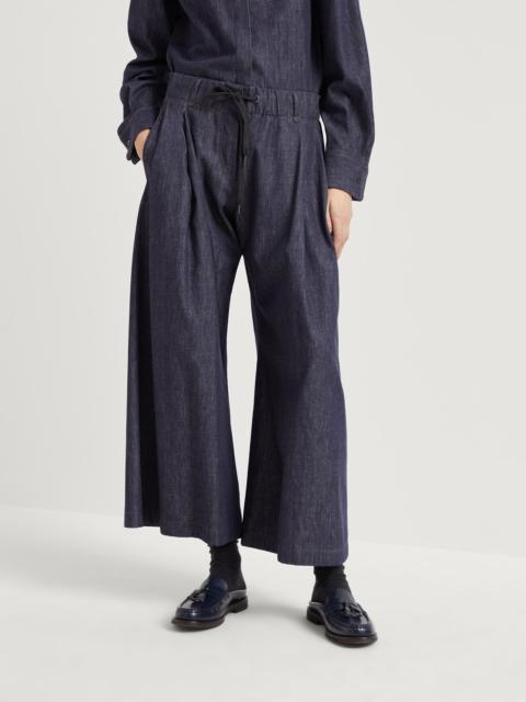 No-fade denim wide pleated trousers with shiny tab