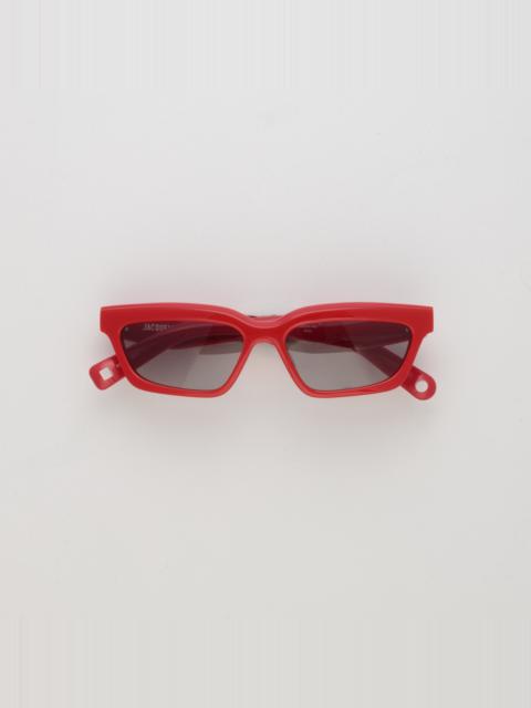 JACQUEMUS Salon Angular Sunglasses in Red
