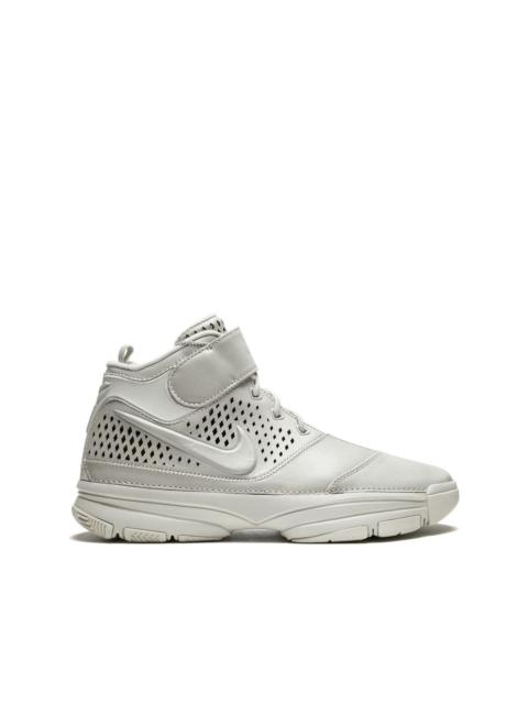 Nike Zoom Kobe 2 "Fade To Black" sneakers