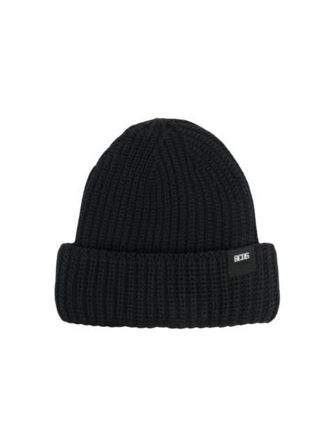 GCDS Giuly logo-patch beanie