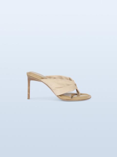 JACQUEMUS Les sandales Nocio