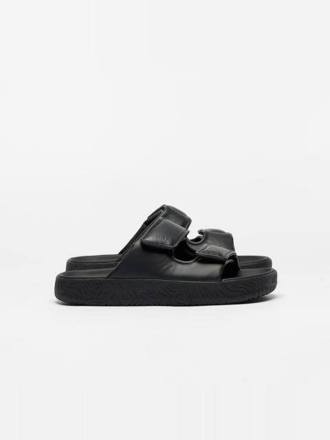 VEJA ETNA BOLD LEATHER FULL BLACK