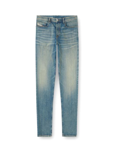 Diesel REGULAR JEANS 2023 D-FINITIVE 09N32