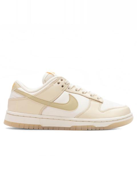 Nike DUNK LOW WOMEN'S - MUSLIN/TEAM GOLD/PALE IVORY/LASER ORANGE