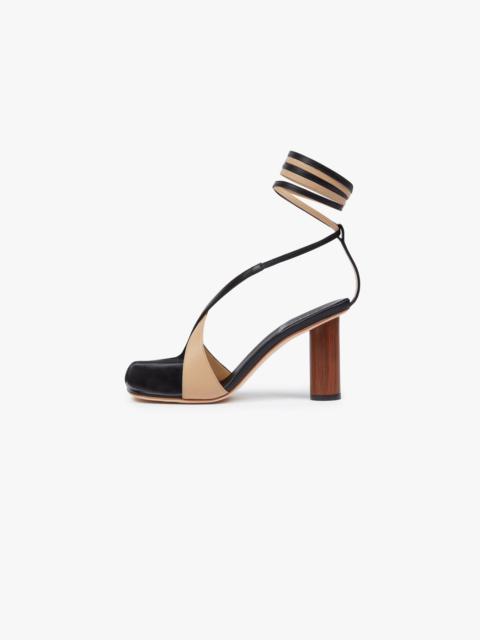 A.W.A.K.E. MODE ASYMMETRIC GERALDINE SHOES BEIGE BLACK