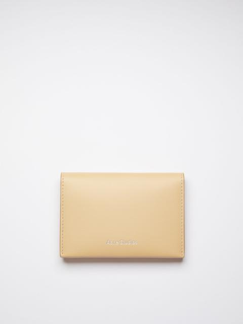 Acne Studios Folded card holder - Dune beige