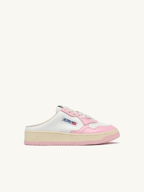 AUTRY MEDALIST MULE SNEAKERS IN WHITE AND BLUSHING BRIDE LEATHER