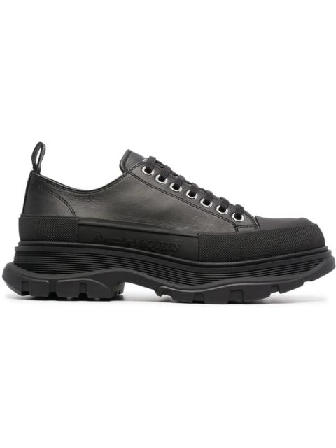 Alexander McQueen Alexander McQueen Tread Slick Low Lace Up Leather Triple Black