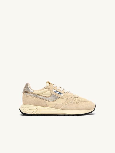 AUTRY REELWIND LOW SNEAKERS IN ECRU AND PLATINUM NYLON AND SUEDE