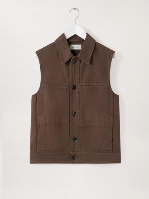 Lemaire DENIM SLEEVELESS JACKET
GARMENT DYED DENIM