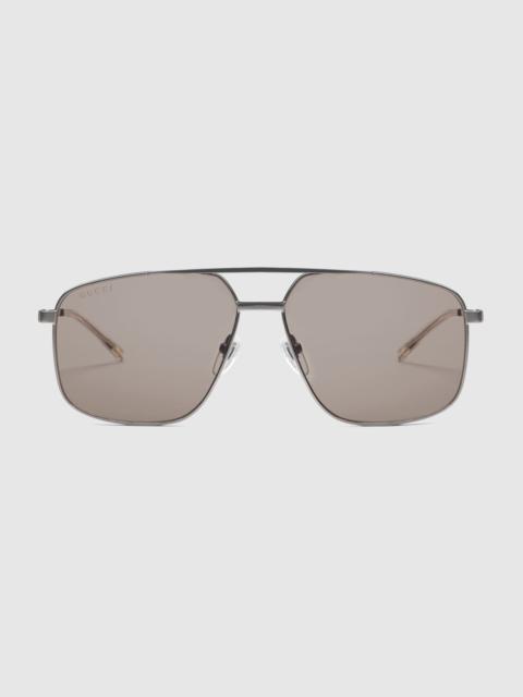 Navigator frame sunglasses