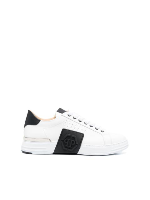 leather logo-patch sneakers