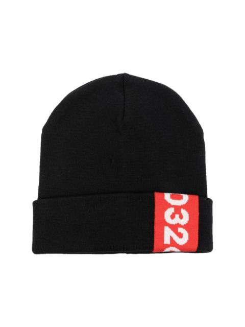 032c Tape logo-jacquard beanie