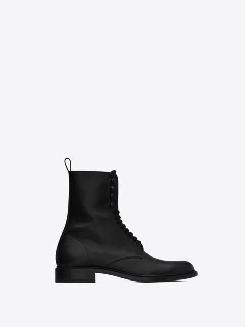 army laced boots in matte leather