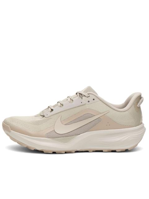 Nike Nike ACG Pegasus Trail Sneaker