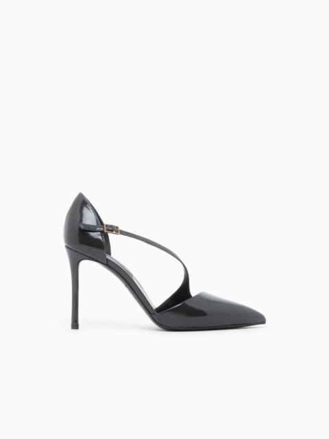 GIORGIO ARMANI PUMPS IN PATENT LEATHER WITH LEATHER LINING
