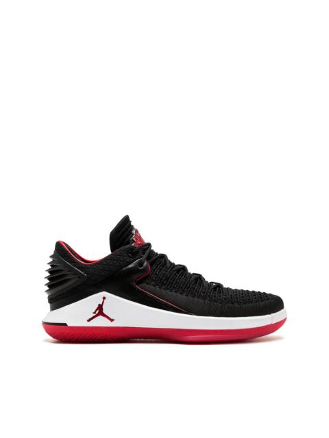 Air Jordan 32 low-top sneakers