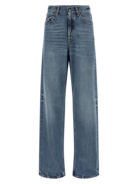 V-shaped waist jeans