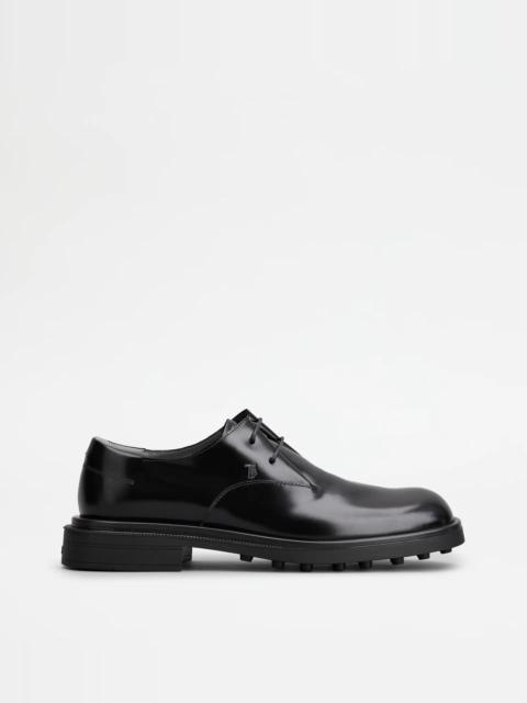 TOD'S LACE-UPS IN LEATHER - BLACK