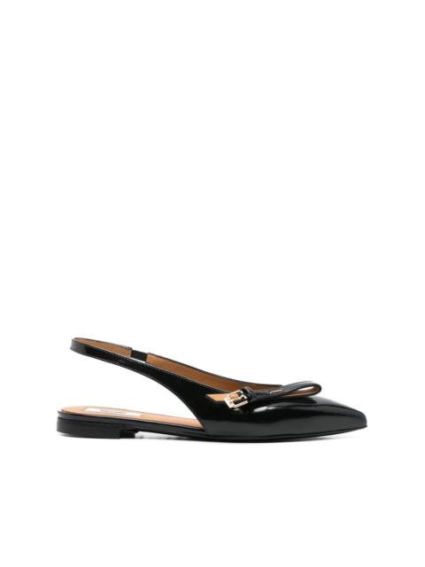 Moschino decorative-buckle pumps