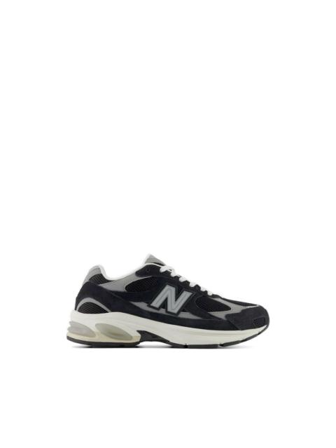 New Balance Abzorb 2010 panelled sneakers