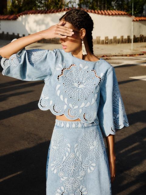 FARM RIO Denim Richelieu Kimono Sleeves Cropped Blouse