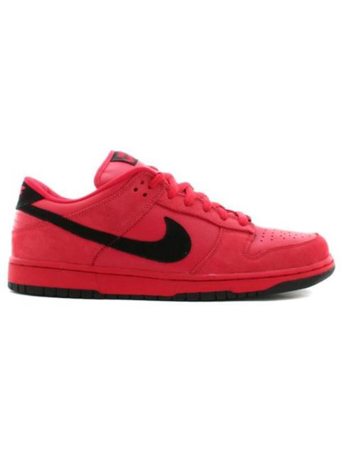 Nike SB Dunk Low Pure Blood