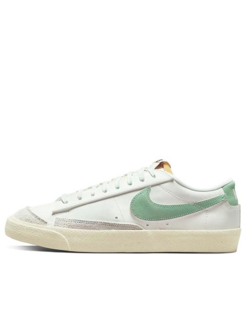 Nike 나이키 블레이저 저 '77 프리미엄 'Certified Fresh' DO9799-100