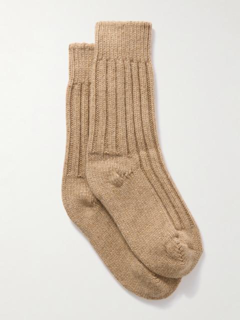 The Elder Statesman Yosemite Ribbed Cashmere Socks