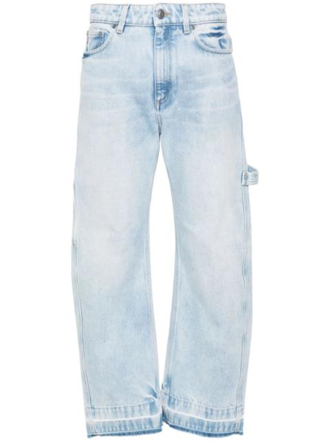 Mid-rise jeans with tapered leg