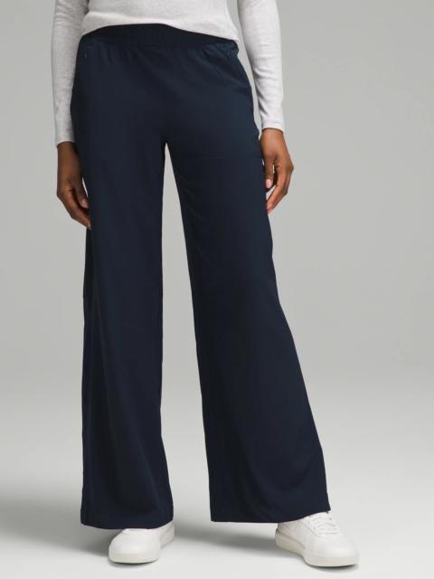 Swift Mid-Rise Wide-Leg Pant