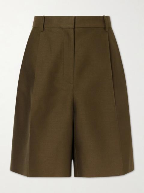 KHAITE Auggie Pleated Wool And Silk-blend Shorts