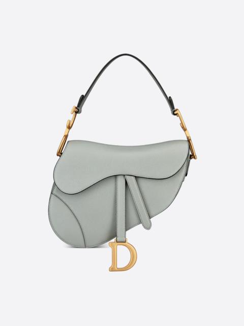 Dior 공급 업체