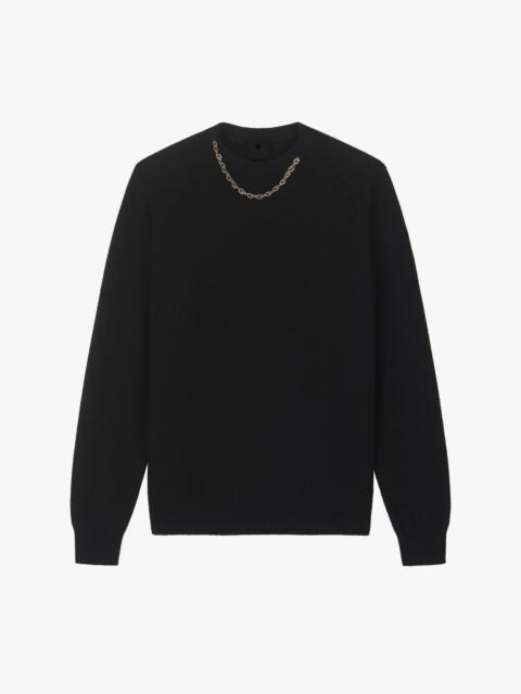 SWEATER IN CASHMERE WITH CHAIN COLLAR