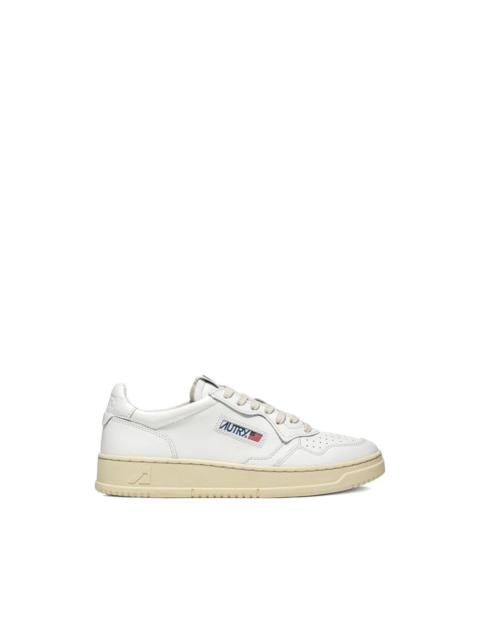 AUTRY Medalist leather low-top sneakers