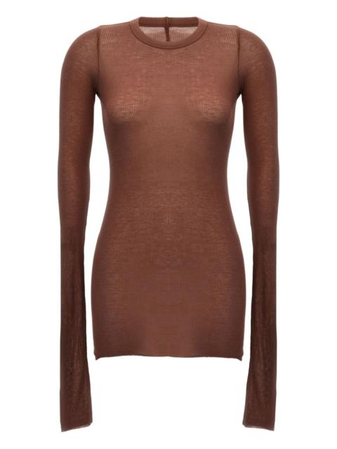 long-sleeve t-shirt