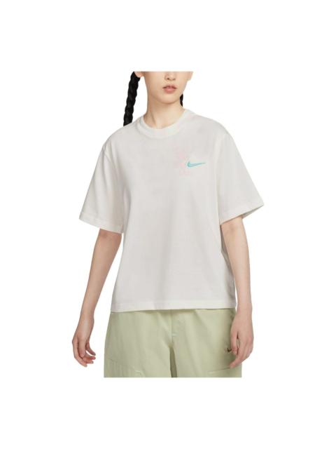 Nike (WMNS) Nike Sportswear Boxy T-Shirt Asia Sizing 'Sail' HM4581-133