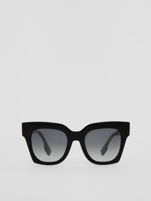 Monogram Motif Oversized Round Frame Lola Sunglasses in Black/black - Women
