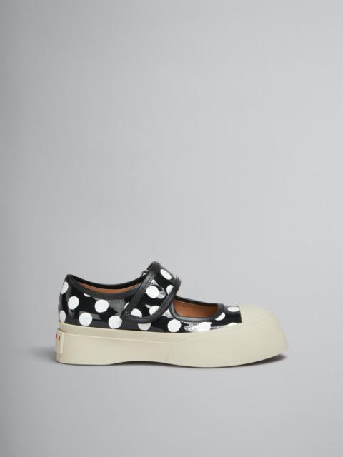 BLACK AND WHITE POLKA-DOT PATENT LEATHER PABLO MARY JANE SNEAKER